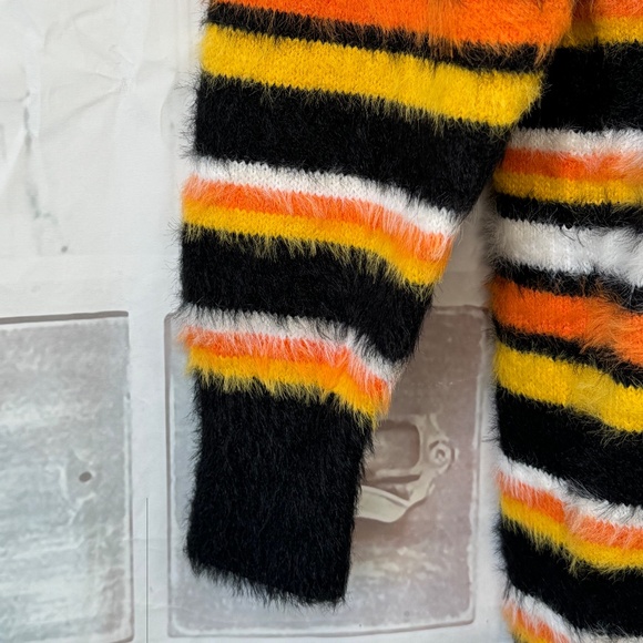 Sweet Society Womens Striped Black Orange Candy Corn Eyelash Sweater Sz. S M - Picture 7 of 11